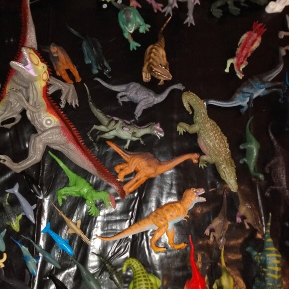 Dinosaur figures 30+  lots all kinds, small, large - Picture 6 of 16